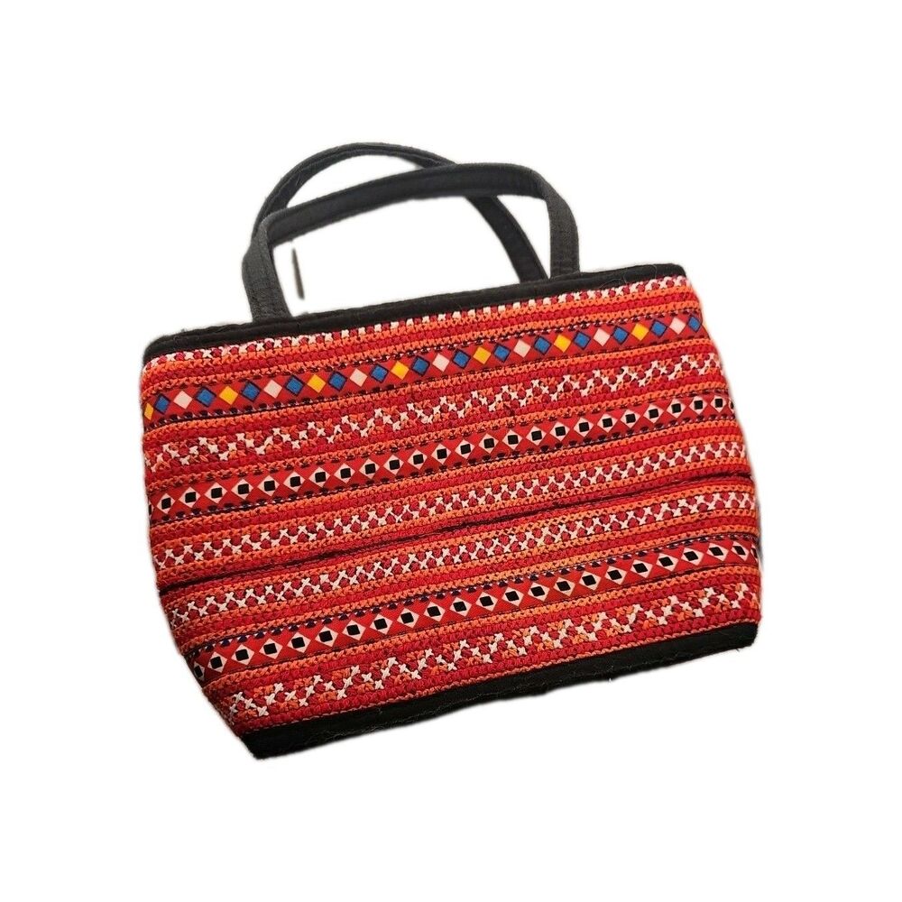 Embroidered Bag Lined Zippered Inside Pocket And Zipper Closure